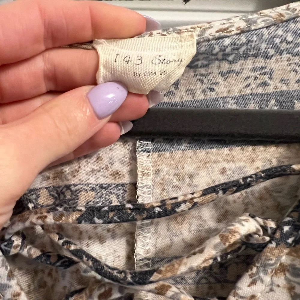 Boho Patterned Cold Shoulder Top - Picture 3 of 4